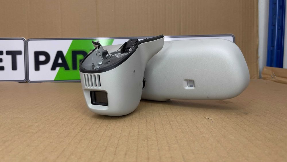 Огледало за задно виждане с камера AUDI A8/S8 D4 4H0857511A