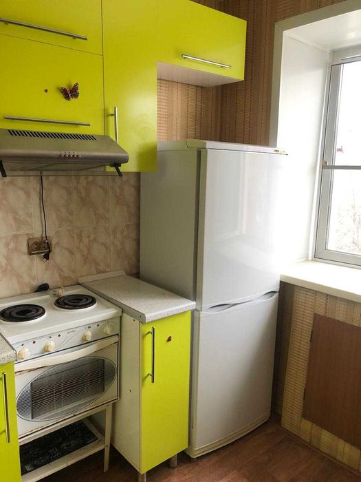 =Сдам полуторку=