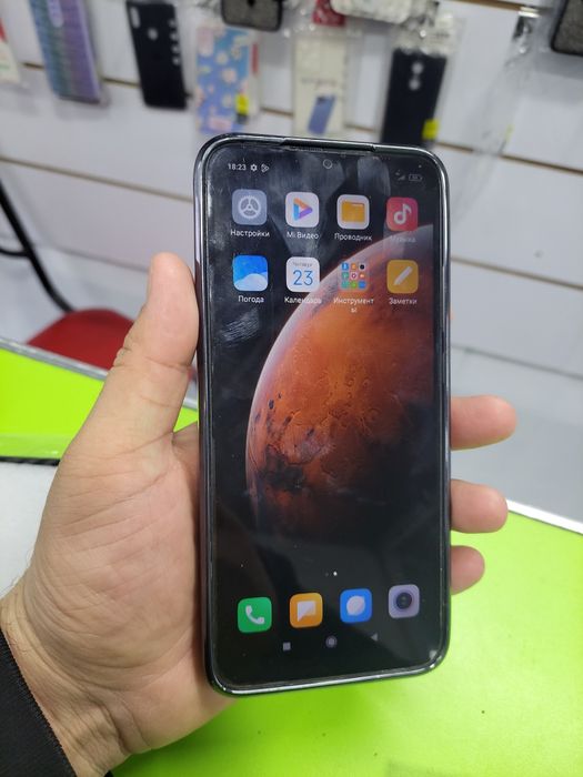 Redmi 9c  4/128Gb  sotiladi.