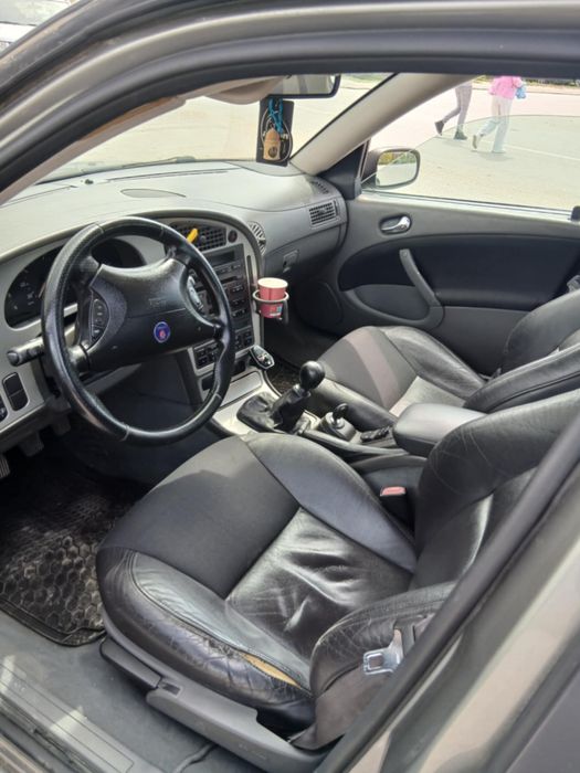 Продавам Saab 9-5