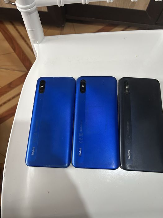 Vand  telefoane   Ca noi