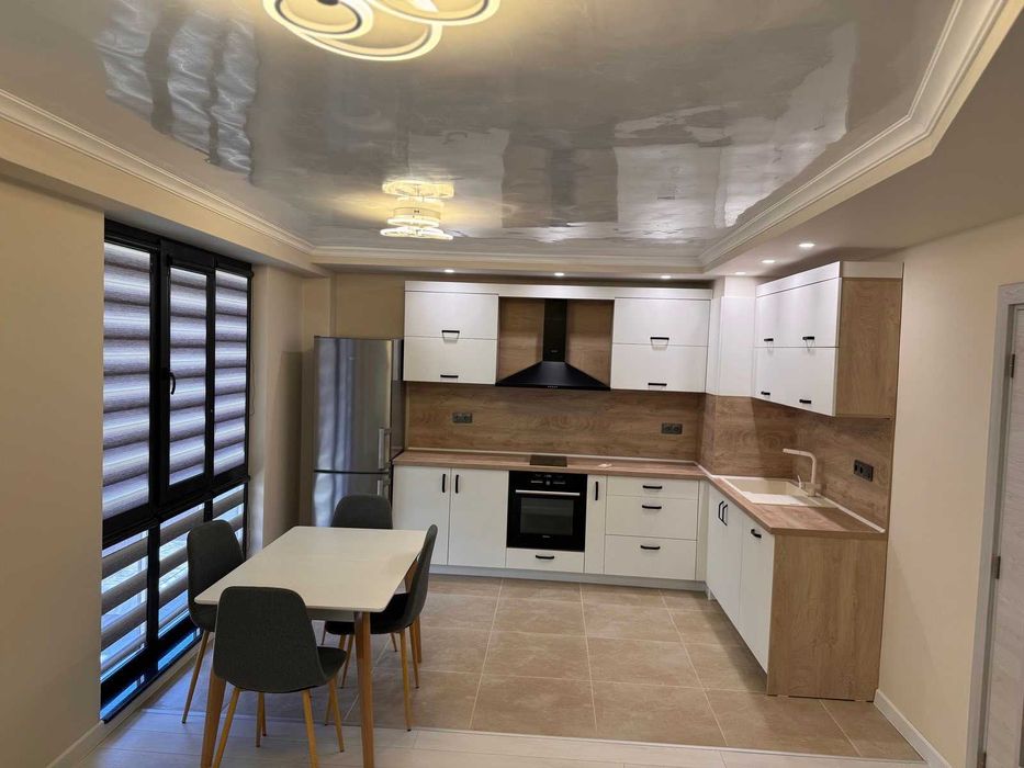 Дава се под наем Двустаен апартамент в Пловдив, Кършияка - 76 кв.м за 504.9 € - Снимка #1