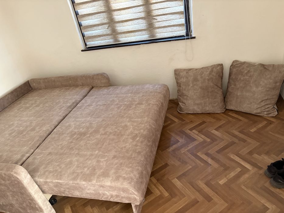 Canapea extensibila cu lada 180/160