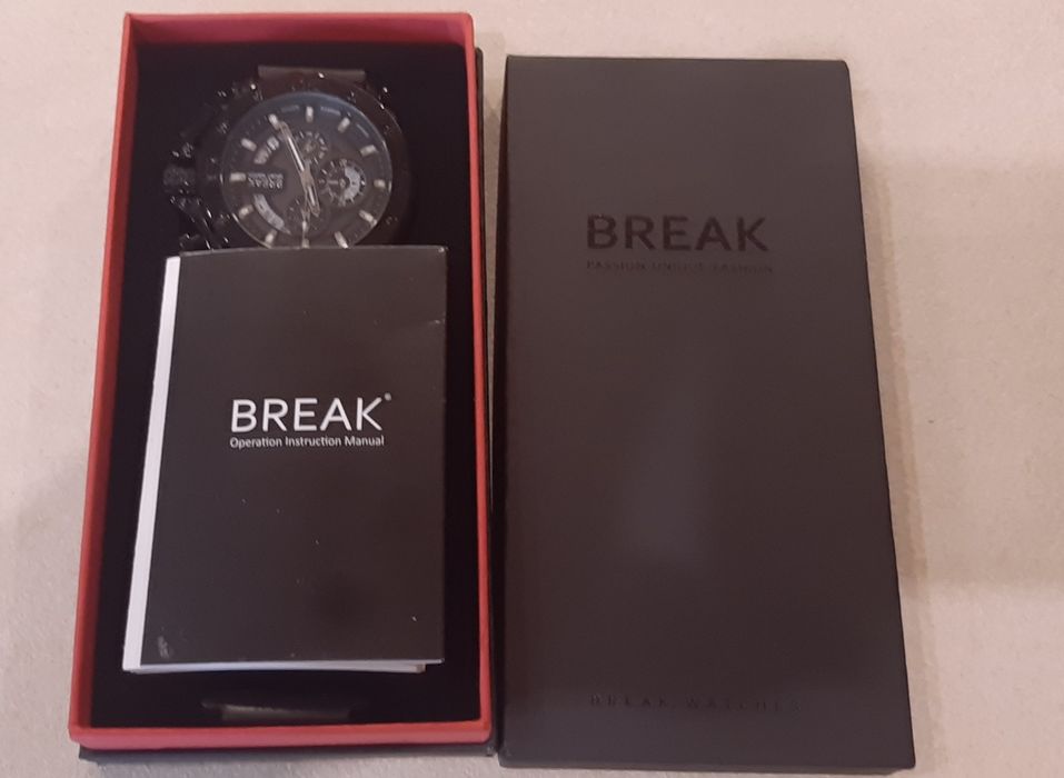 Мъжки часовник с кутия