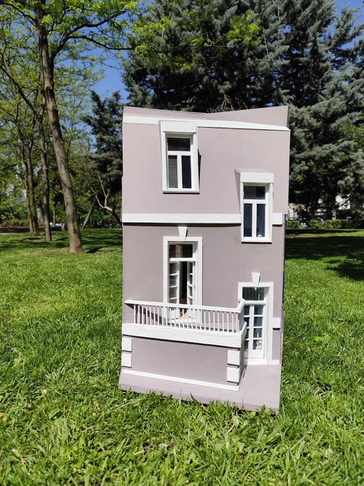 Къща за кукли , макет