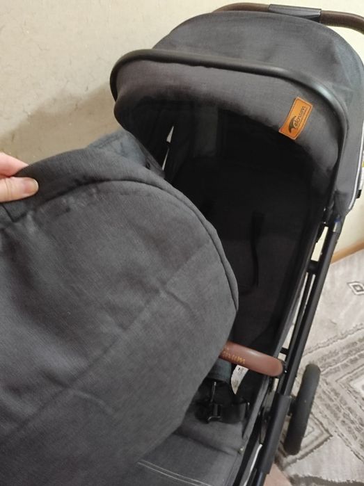 Коляска детская  в отличном состоянии