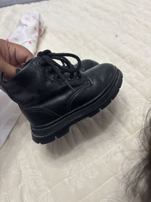 Ботинки для девочки