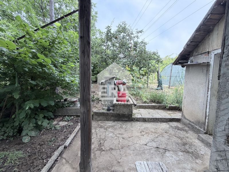 ЕКСКЛУЗИВНО! ЕРА Дръстър предлага за продажба вила в близост до бензин