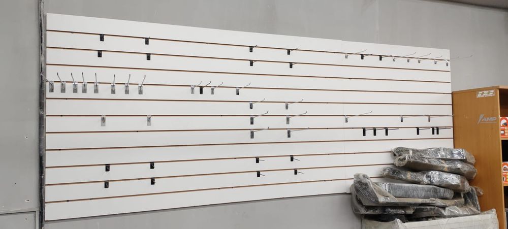 Продам стелажи навесные