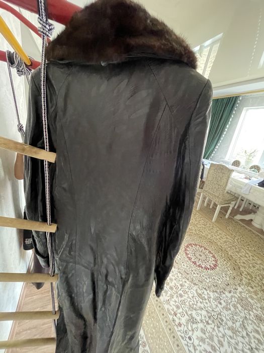 Продам пальто норка 40000