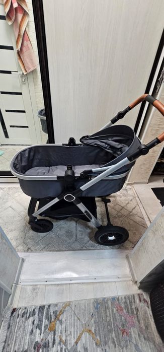 Стульчик для кормления и Коляска трансформер (2 в 1)