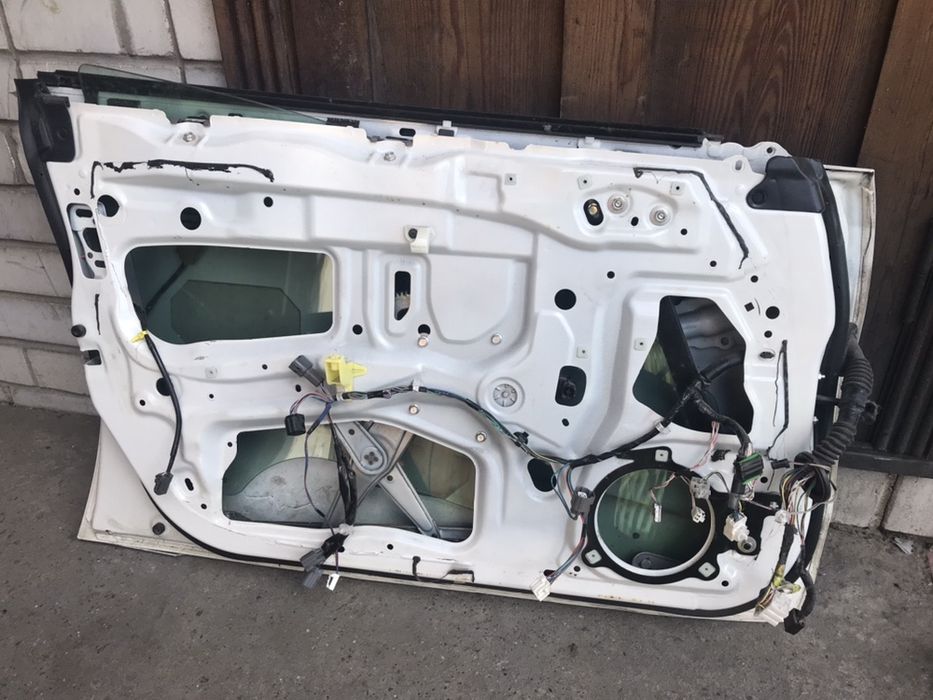 Стеклоподьемник, стекло subaru outback