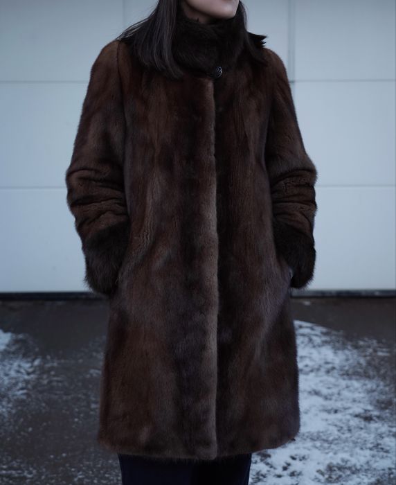 Продам норковую шубу