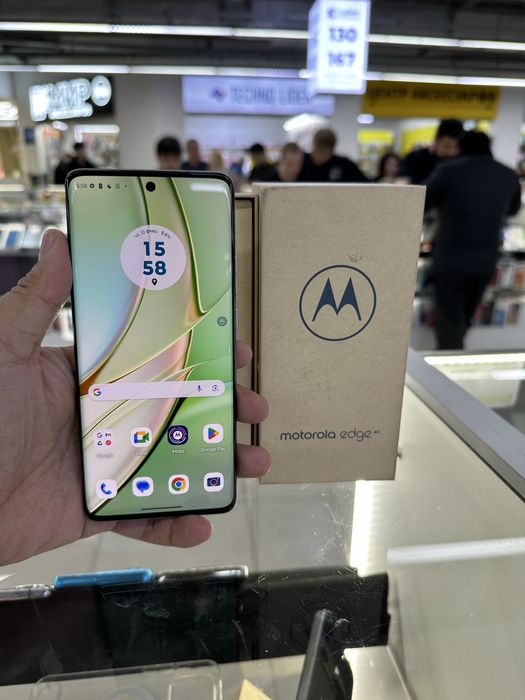 Moto edge 40 5G. 12/256