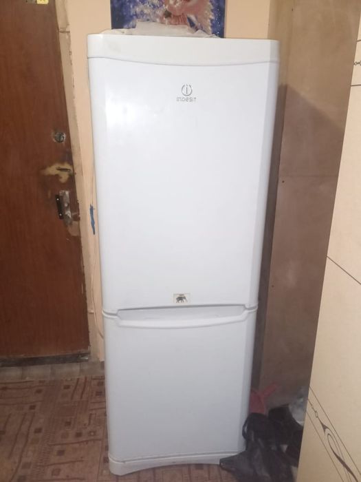 Продам холодильник рабочий