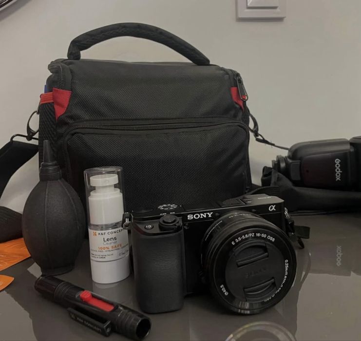 Фотоапарат Sony A6100+светкавица Godox TT685IIs