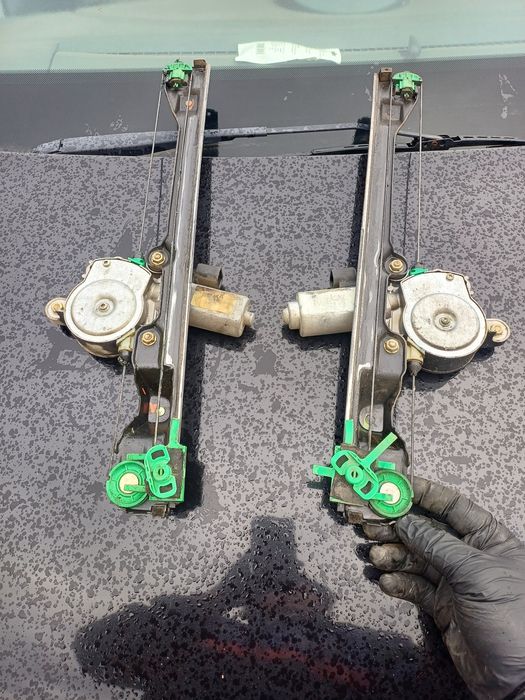 Предни механизъми за ел стъкла за фиат пунто 2005 година