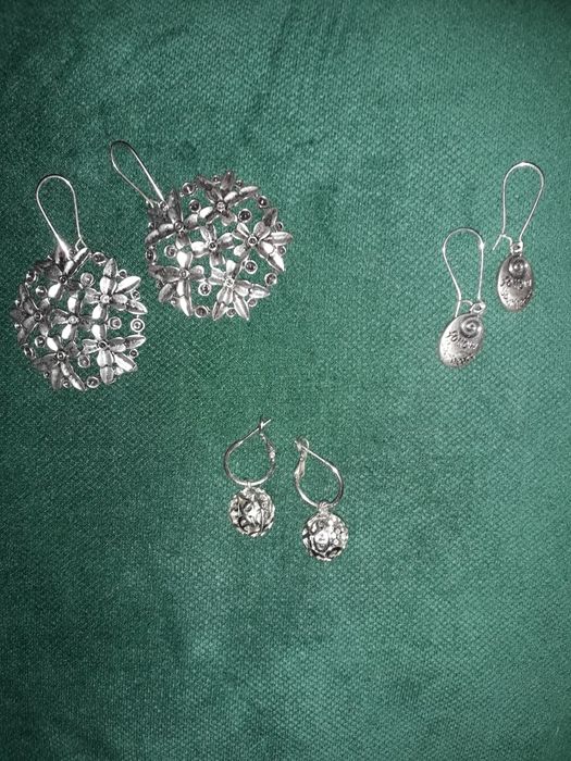 Колиета, гривни и обеци