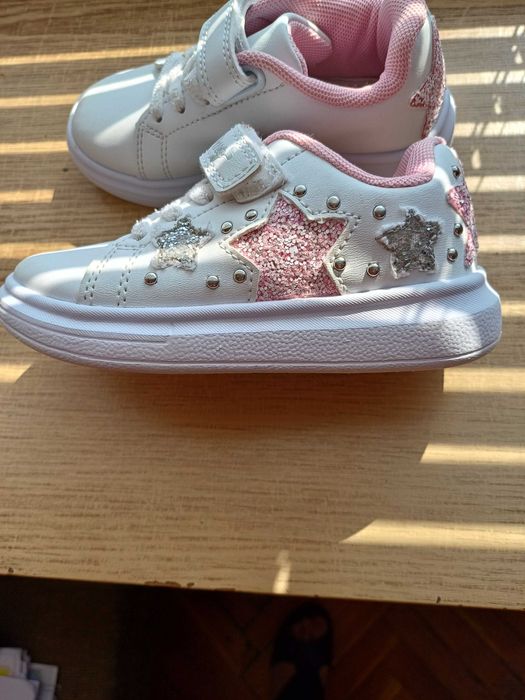 Маратонки Adidas № 18 и нови PRIMIGI № 24 маратонки за момиче