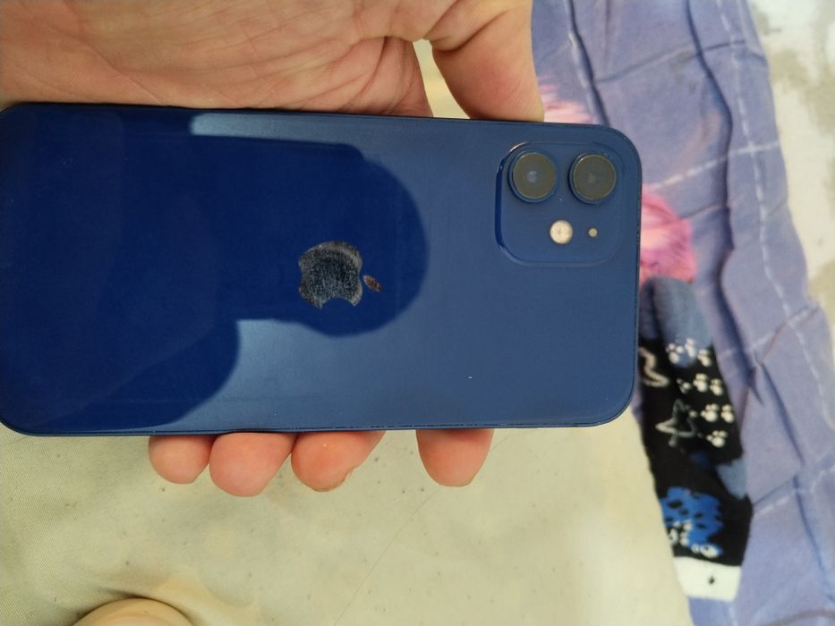 Айфон 12 сатылады