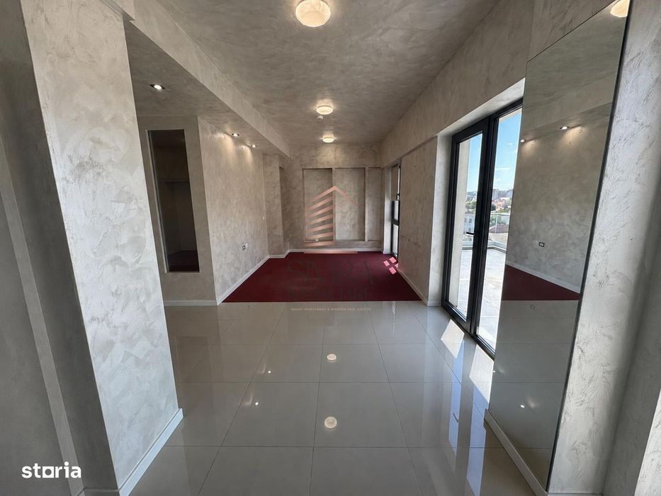 Spatiu de birouri cu Terasă, central