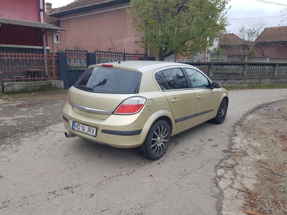 De vanzare Opel Astra H 2.0 Turbo benzina,170 CP cu buton Sport,