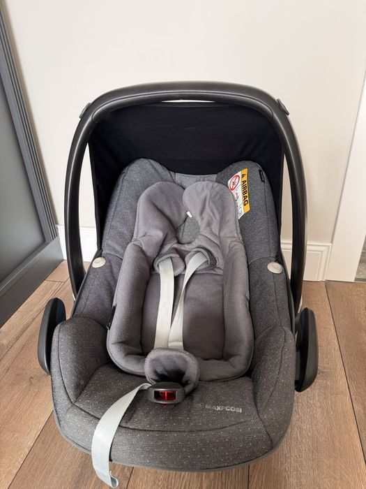 Бебеко столче/кошче за кола Maxi Cosi