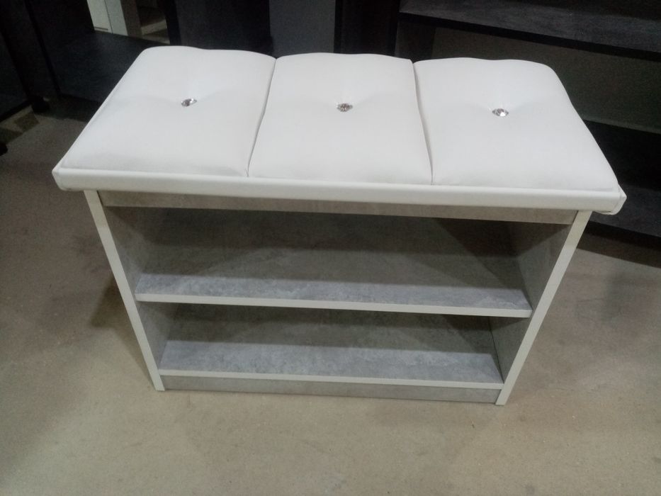 Продам новую обувницу!