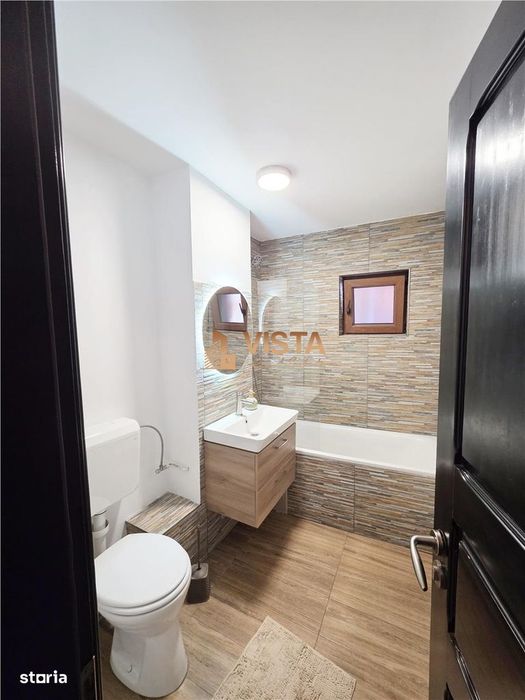 Apartament 4 camere, zona Racadau