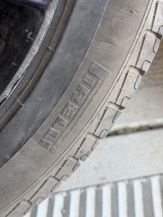 Roti  iarna 225/45/18 audi