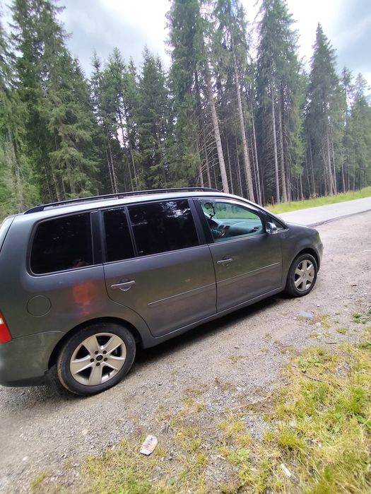 Volkswagen Touran 2005 diesel, 2.695 € — imagine 3