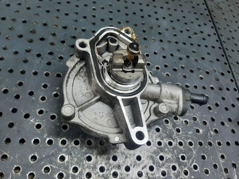 pompa vacuum hyundai ix20 i30 i40 kia ceed sportage soul rio 1.6 crdi d4fb  28810-2a101