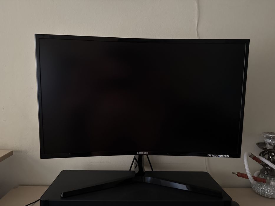 Monitor Samsung curbat led 27” 60hz