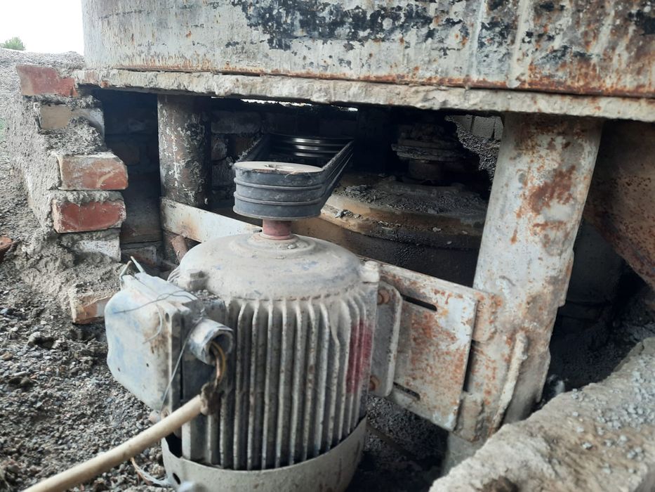 Станок для изготовления сплитерног блока