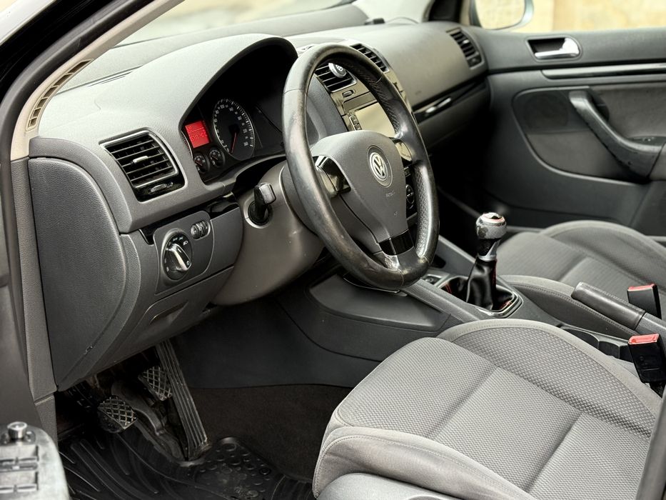 Volkswagen Golf 5 “ An Fabricatie 2006 “ Km 166.000 “ Impecabila