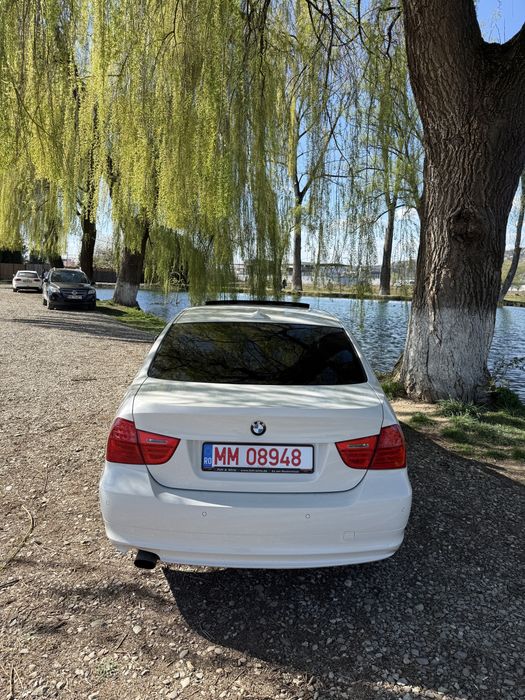 BMW 3 Series 2011 — imagine 4