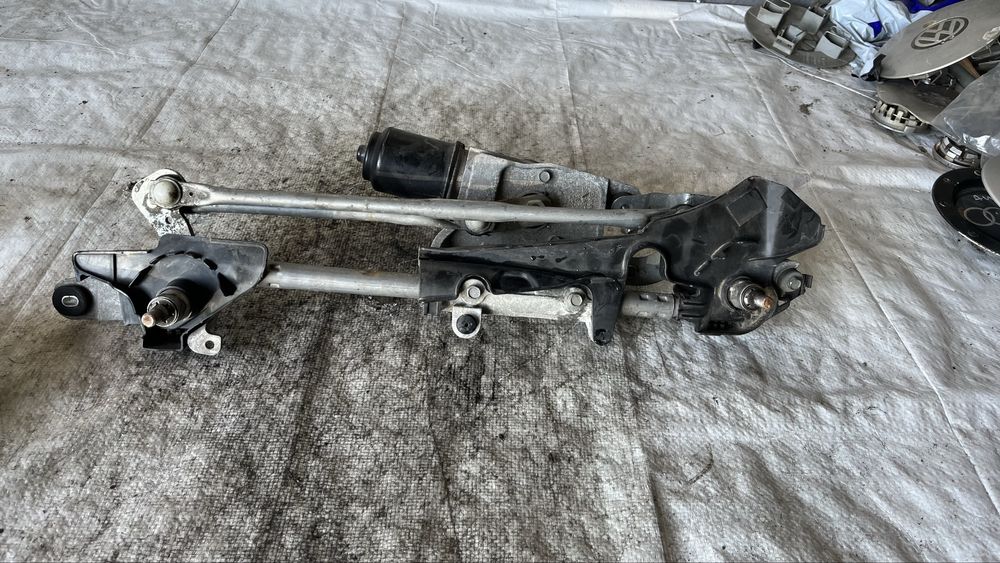 Mazda 3 механизъм чистачки