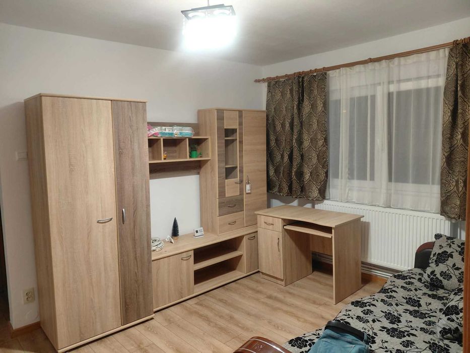 Inchiriez apartament in zona Manastur