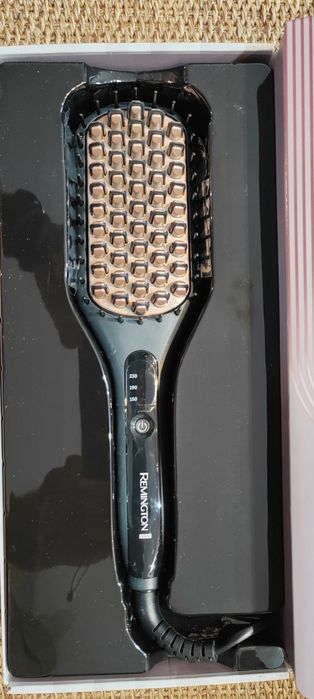 Placa(perie) de întins parul Remington CB7400