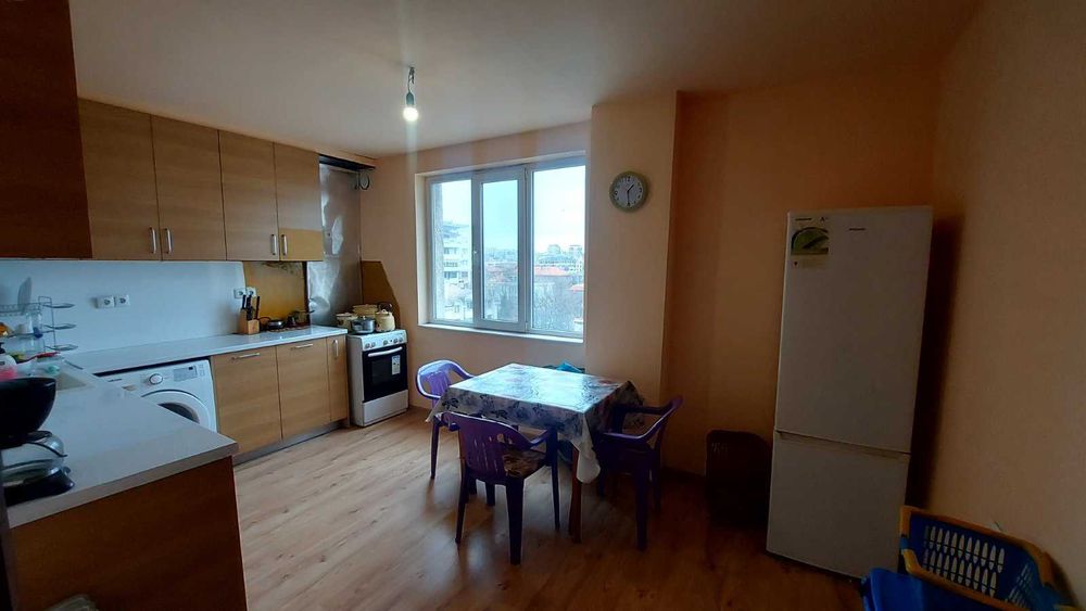 Продава се Тристаен апартамент в Хасково, Училищни - 92 кв.м за 582 €/кв.м - Снимка #1