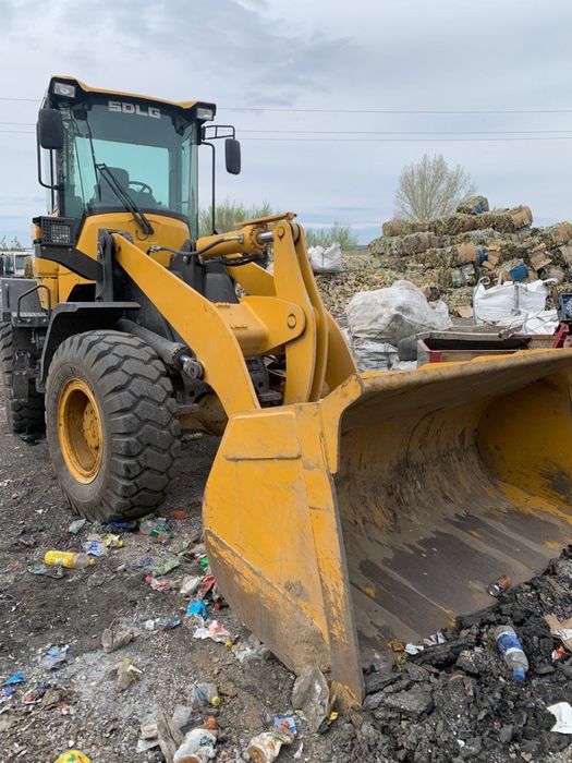 Сдам в аренду погрузчик 2,5 м3