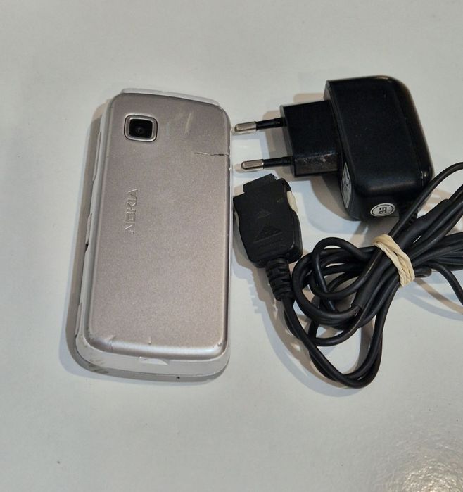 Telefon Nokia cu incarcator original