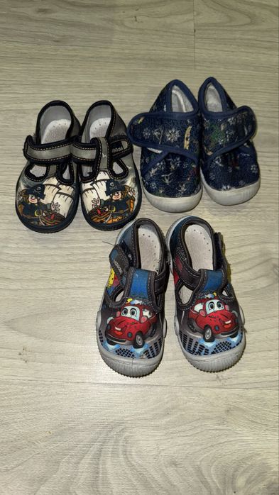 Пантофки номера 19,22,23 Viggami