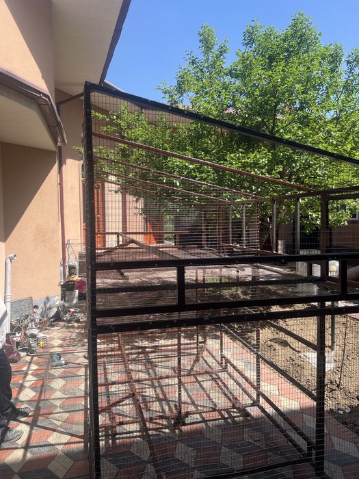 Qushxona yasash xizmati kerak bolsa xizmatamiz