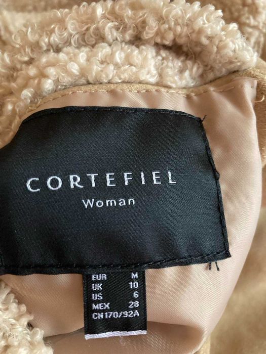 Красиво зимно дамско палто от изкуствен велур, бежово