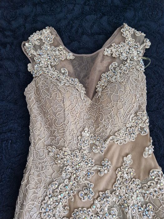 Официална бутикова рокля-