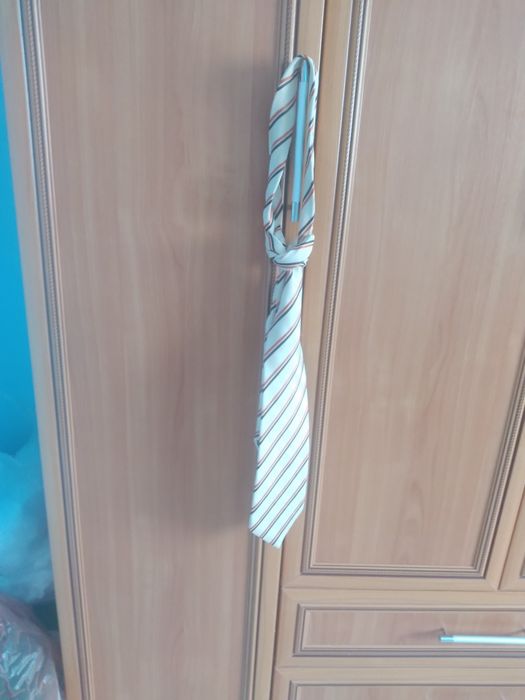 Галстуки  за  2000 тенге