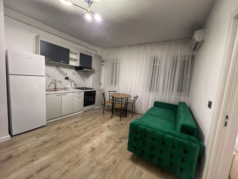 Închiriez apartament studio–Central, bloc nou, Lupeni-Politie+ Parcare
