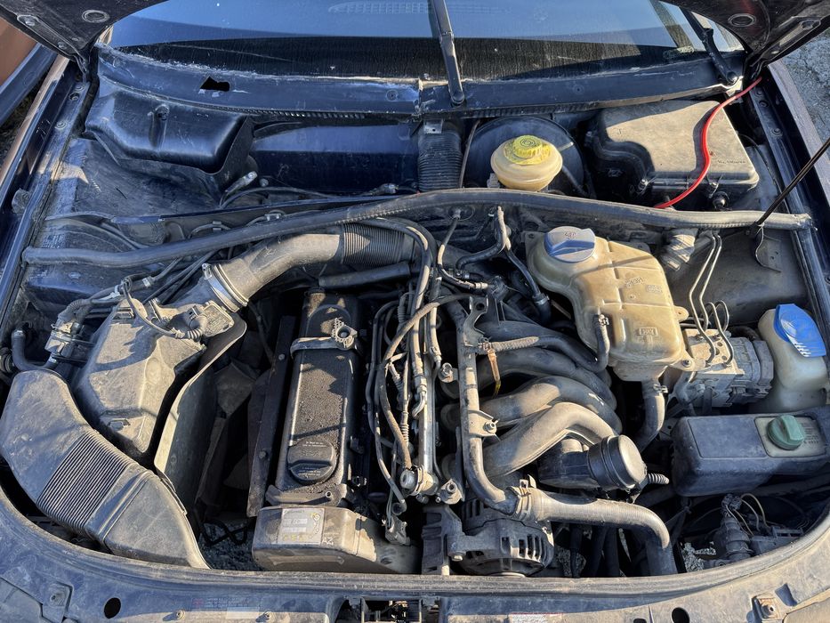 Audi a4 b5 1.6i 100кс 1998г На Части