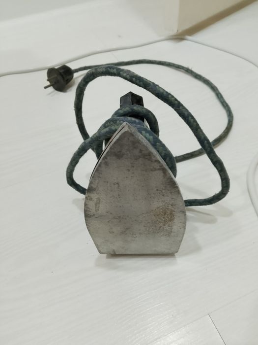 Мини утюг СССР .